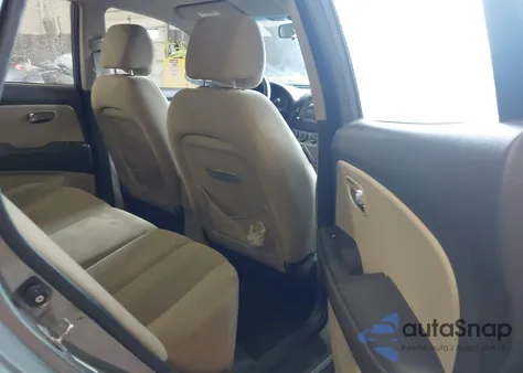 2010 Hyundai Elantra Gls z USA, uszkodzony, nr VIN KMHDU4AD3AU011773